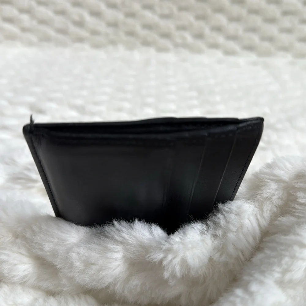 Prada Leather Card Holder-Authentic-USED